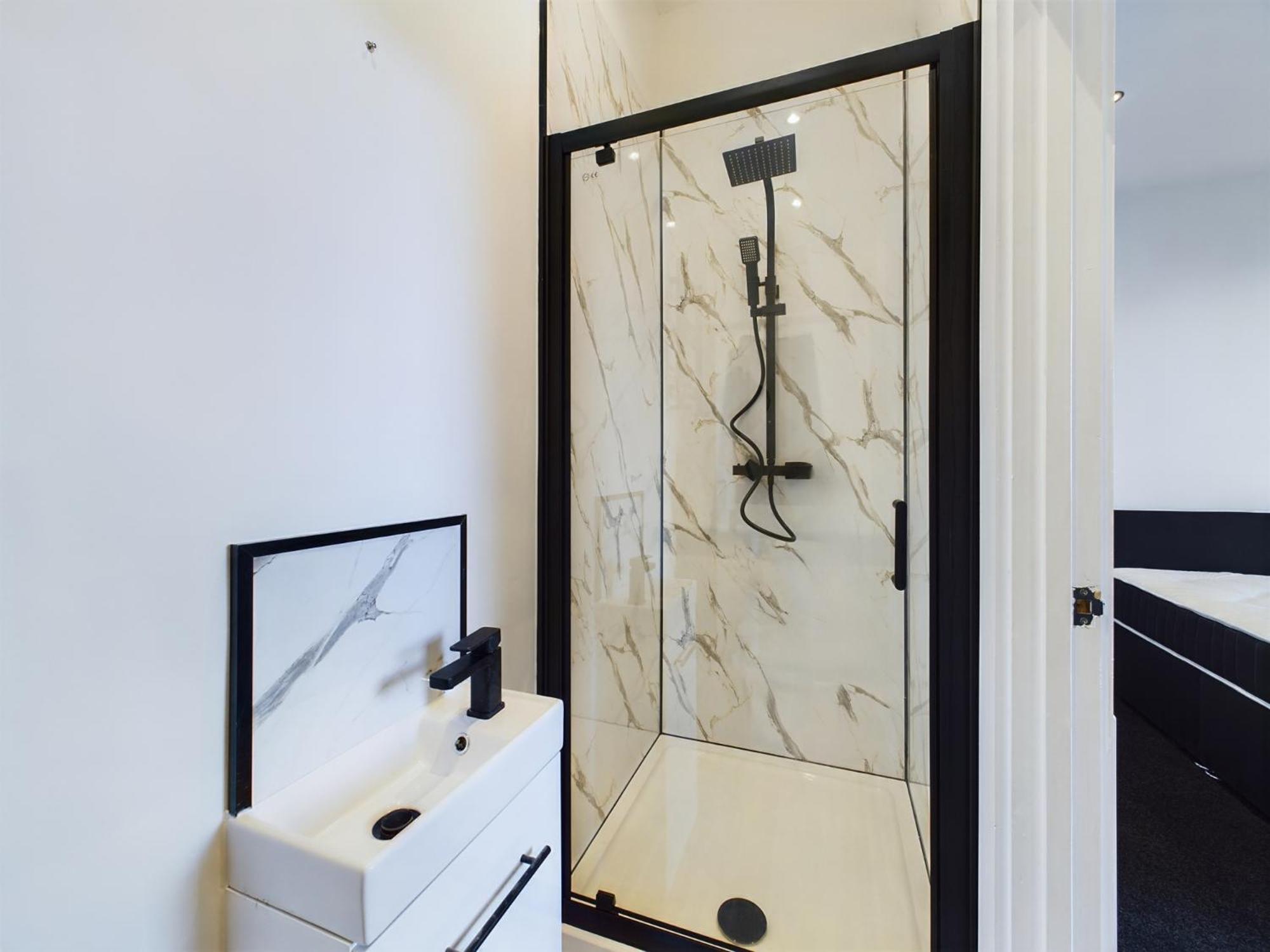 Substantial 9 Bedroom House In Swansea Sketty エクステリア 写真