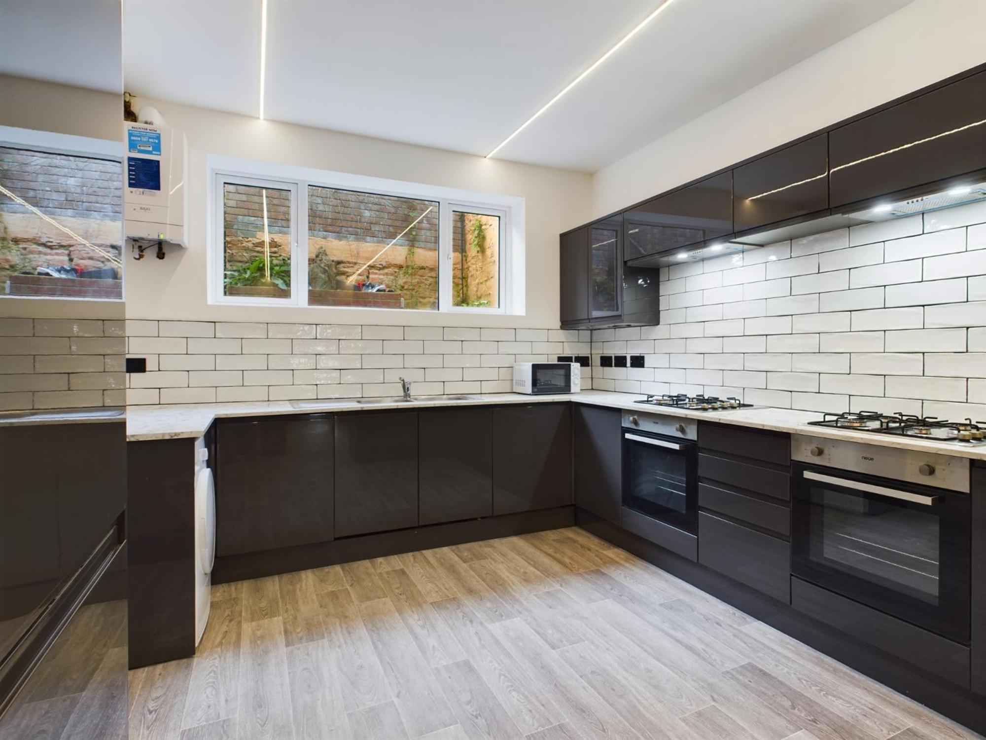 Substantial 9 Bedroom House In Swansea Sketty エクステリア 写真